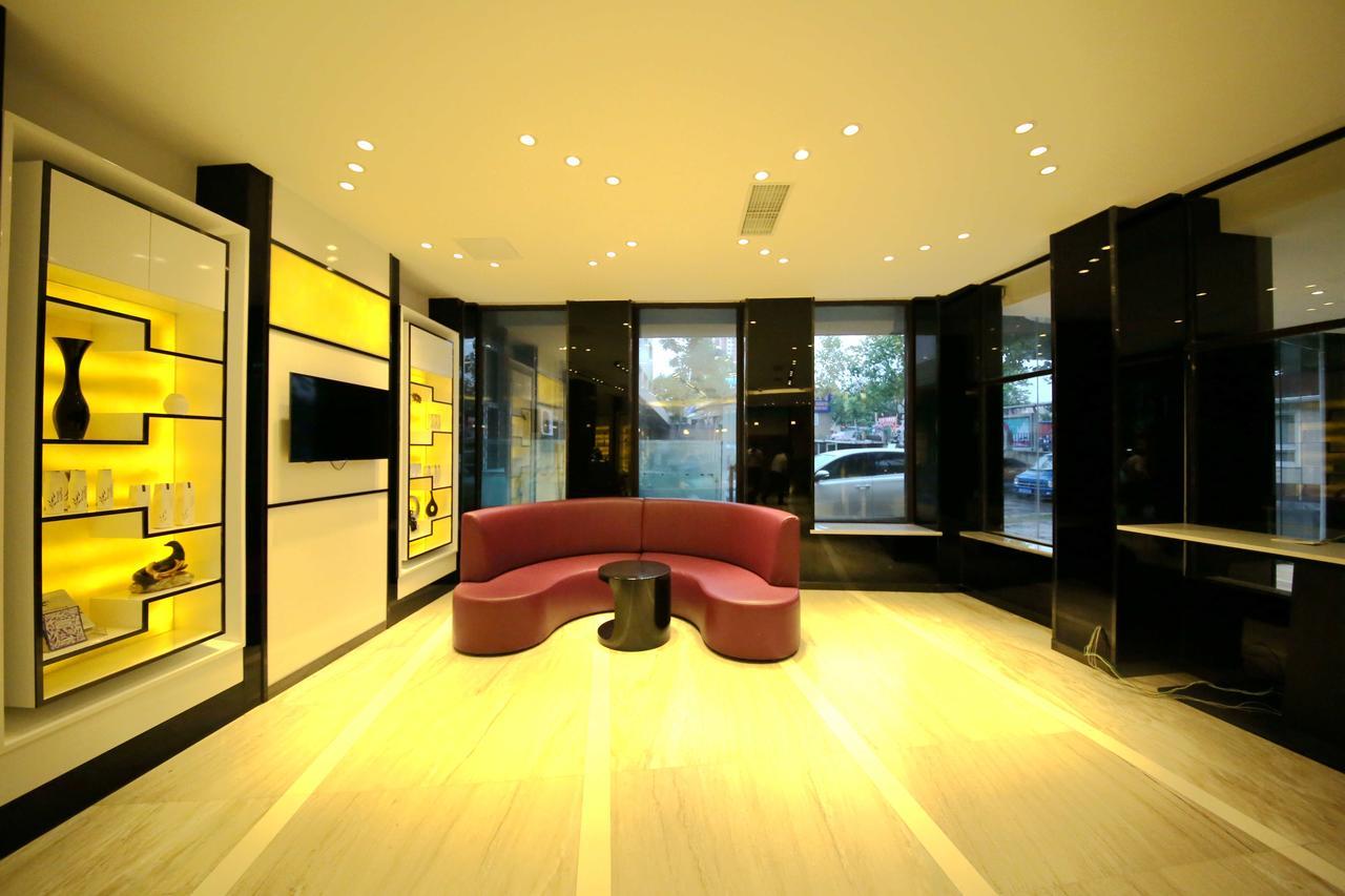 Lavande Hotel Qingdao North Station Shop Buitenkant foto