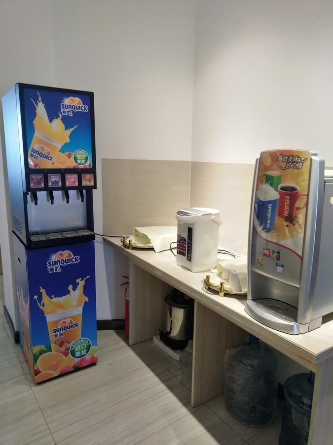 Lavande Hotel Qingdao North Station Shop Buitenkant foto